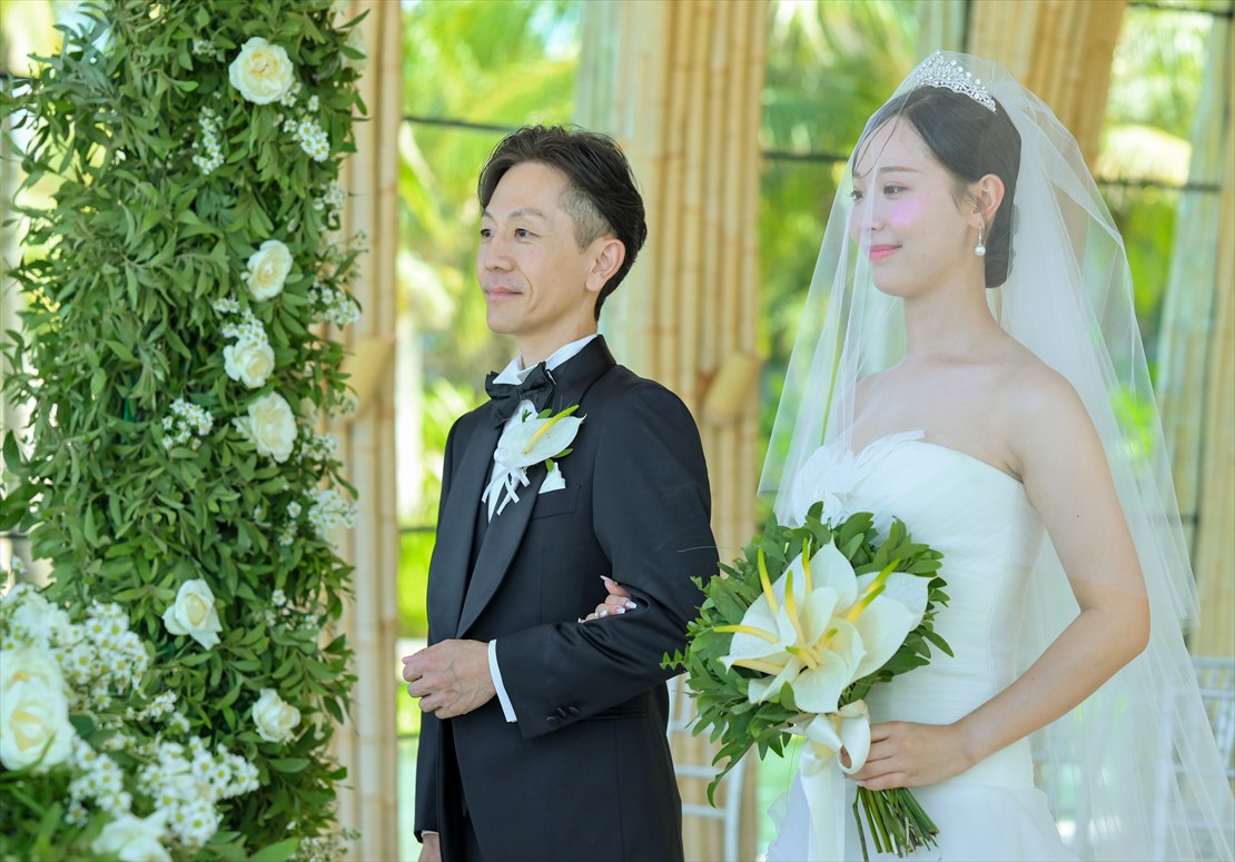 ケンピンスキ・バリ挙式シーン 生花アンスリューム ブーケ