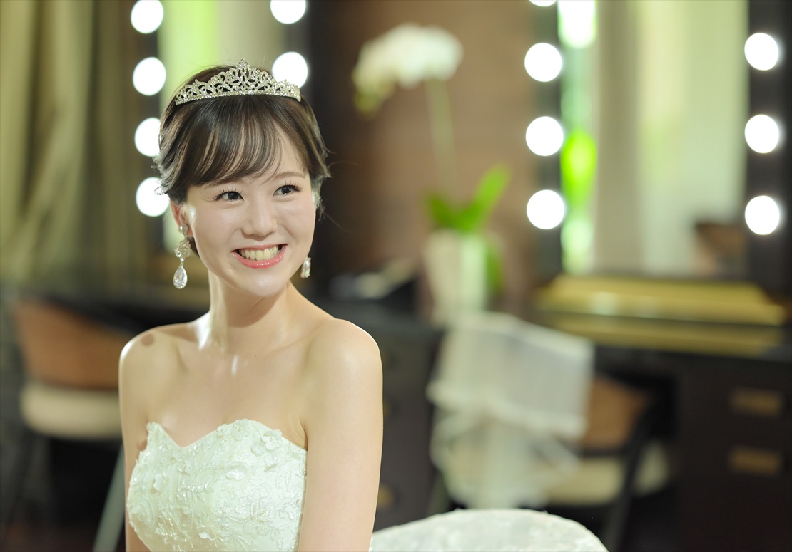 バリ島挙式　新婦様 お支度部屋ヘアメイク