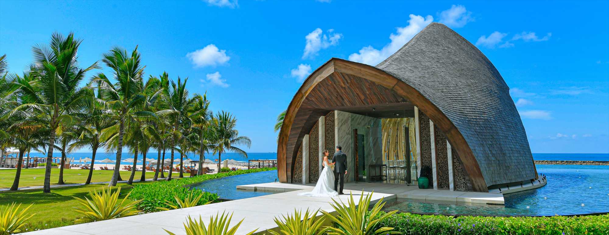 オーシャンフロント・アプルヴァ・チャペル・ウェディング　ケンピンスキ・バリ挙式・結婚式