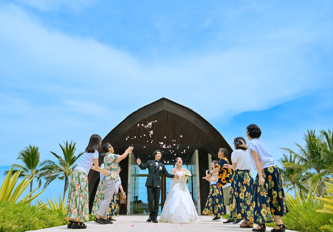 バリ島結婚式　生花フラワーシャワー ホワイト＆ピンク