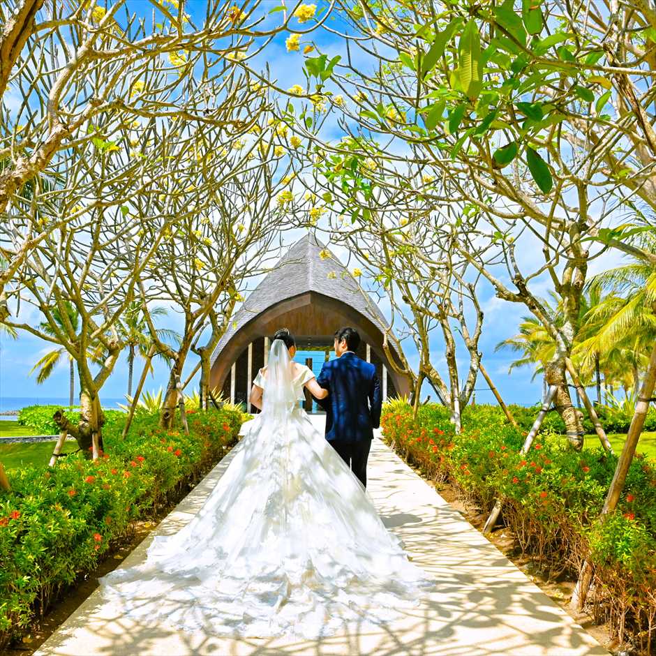 アプルヴァ・ケンピンスキ・バリ・ウェディング　オーシャンフロント・チャペル挙式　バリ島結婚式