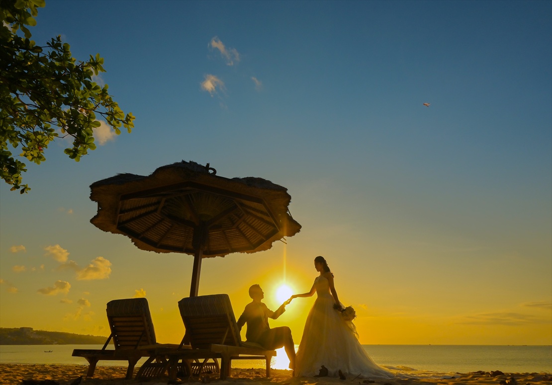 バリ島挙式　随一の夕日ウェディング・フォト