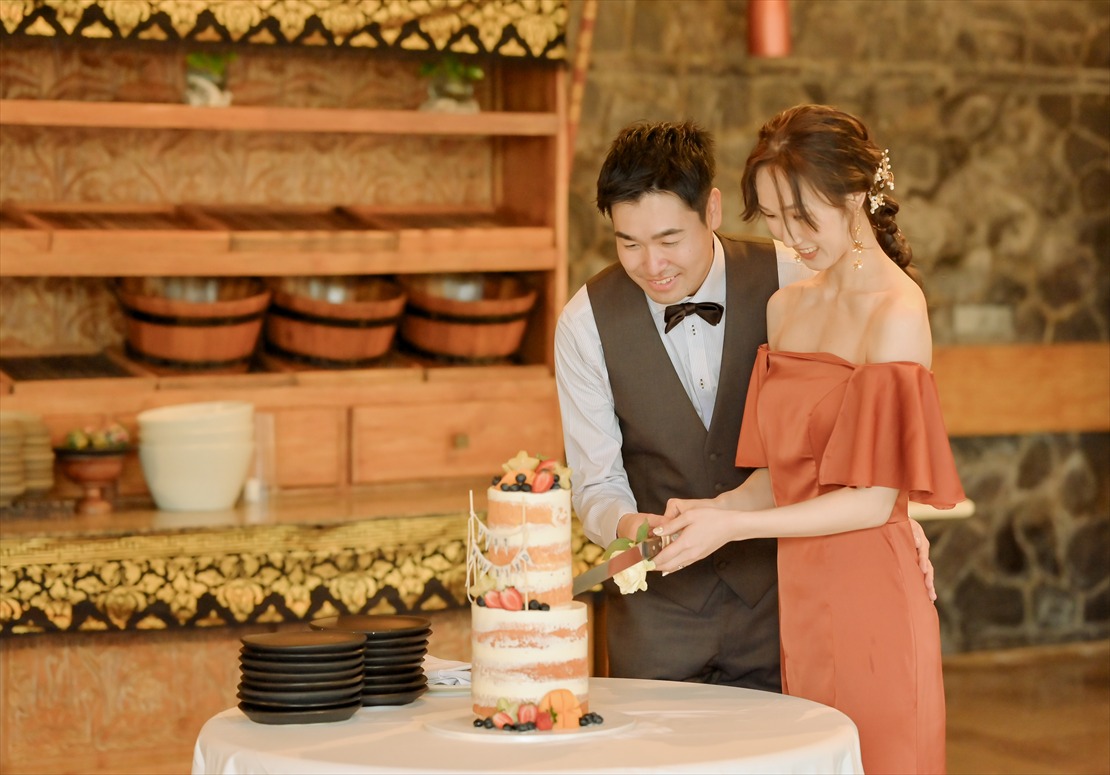 ウェディング・ケーキ・カット　バリ島ウェディング