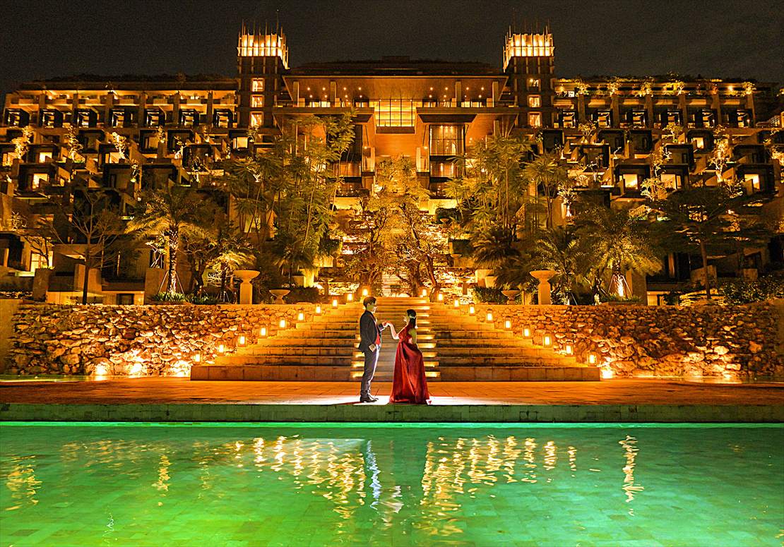 ジ・アプルヴァ・ケンピンスキ・バリ　ナイト・ショット ウェディング・フォト　クリフスイート棟 大階段