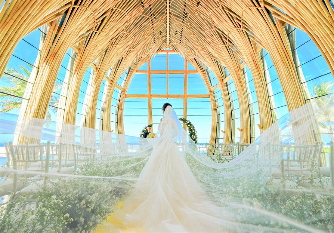 ケンピンスキ・バリ結婚式　アプルヴァ・チャペル挙式後　ウェディング・フォト