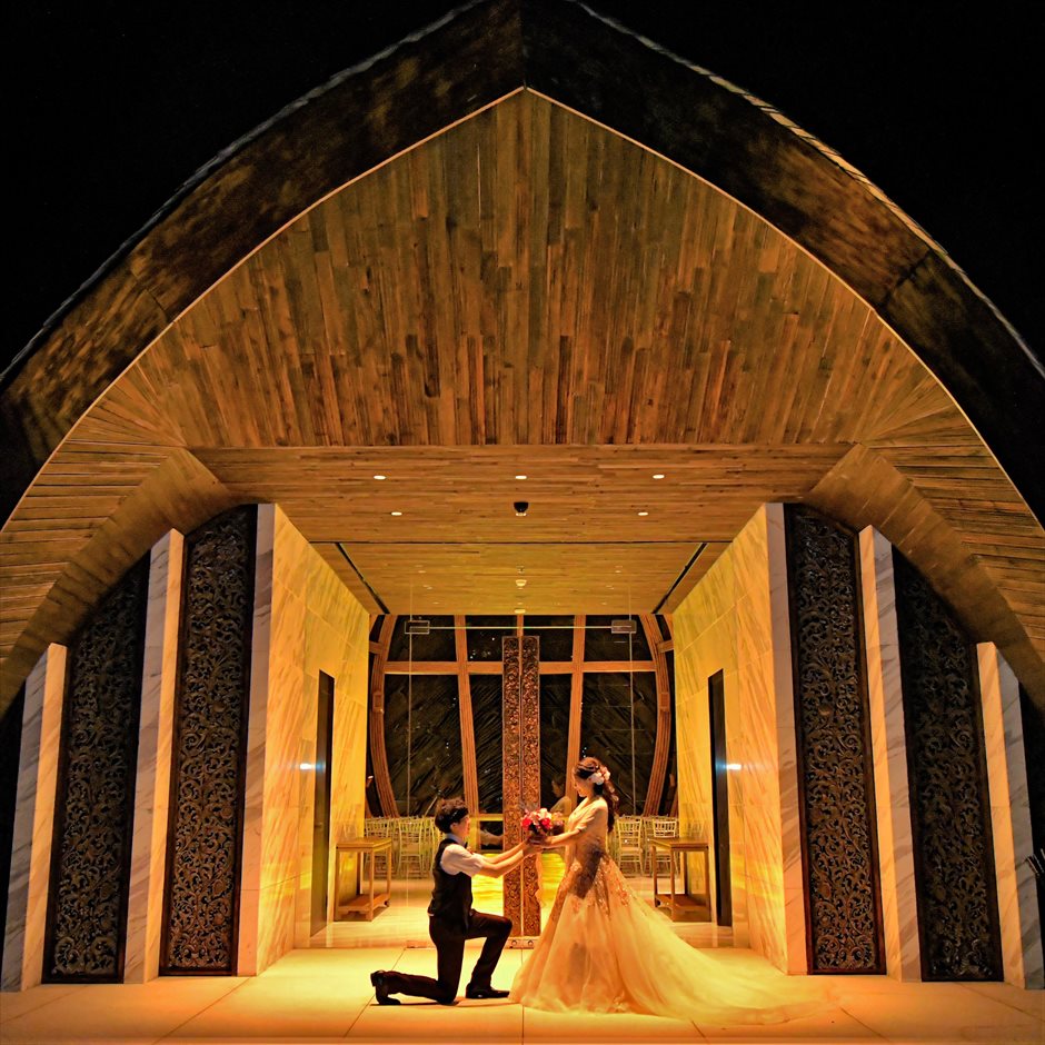 ナイト・ウェディング・フォト・ケンピンスキ・バリ　バリ島挙式・バリチャペル結婚式