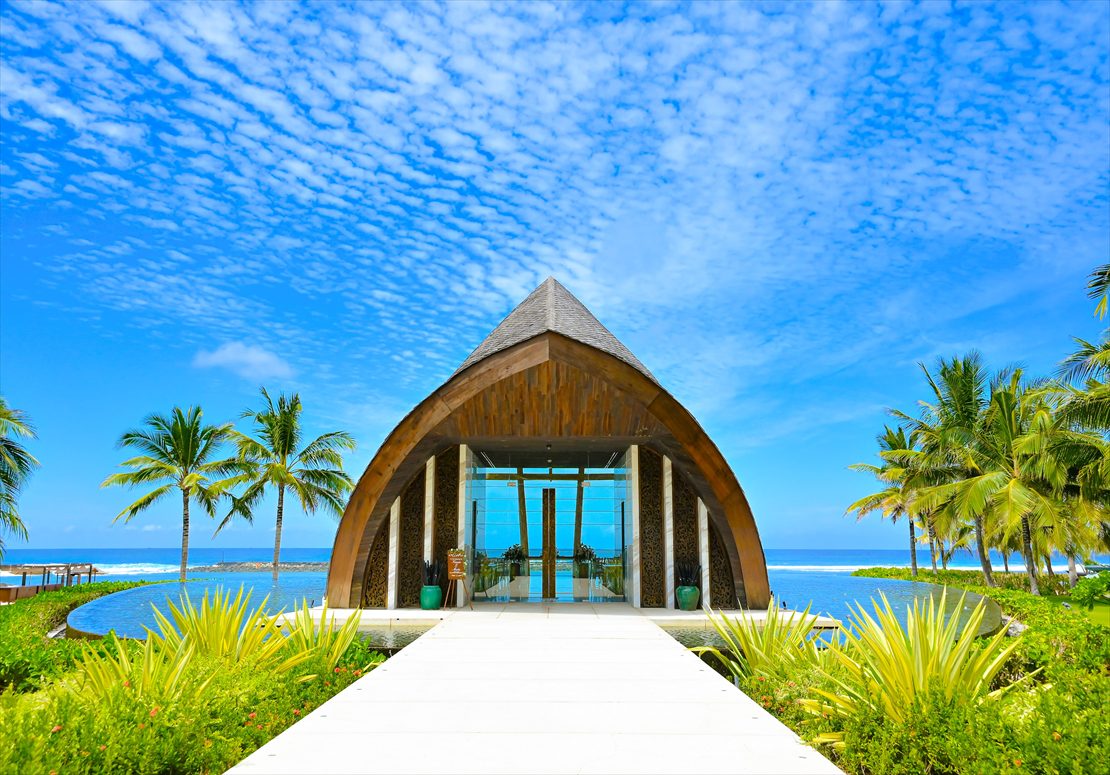 オーシャンフロント・アプルヴァ・チャペルのウェディング